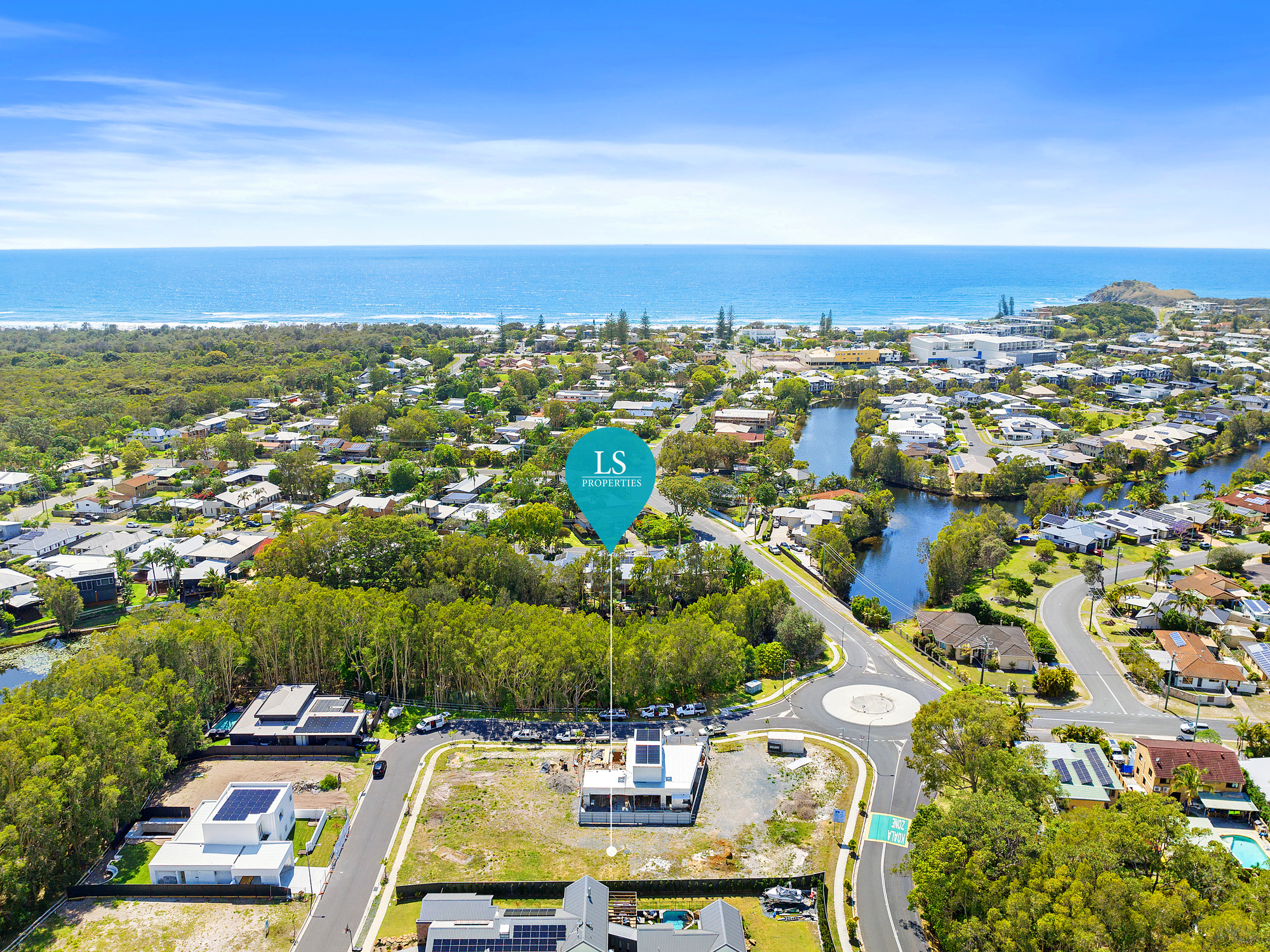  "Prime Coastal Canvas: 1,008sqm Block with DA Approved Duplex Plans, Moments from Cabarita Beach"